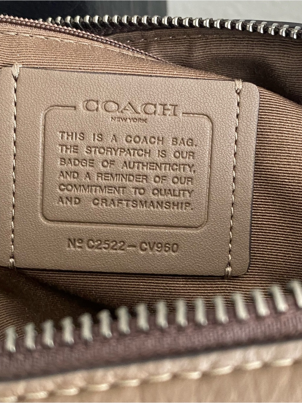 COACH Large Rowan in Stone - Picture 4 of 7